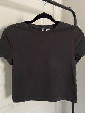 H&M Short Sleeve Crop Shirt